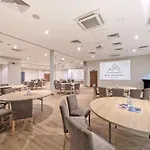 Ξενοδοχείο με διαμερίσματα Blue Mountain 4*