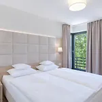 Ξενοδοχείο με διαμερίσματα Blue Mountain 4*